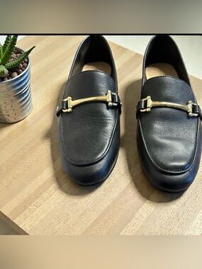 ALDO Women's Black Leather Loafers Slip On Flats 6.5 Modern Professional